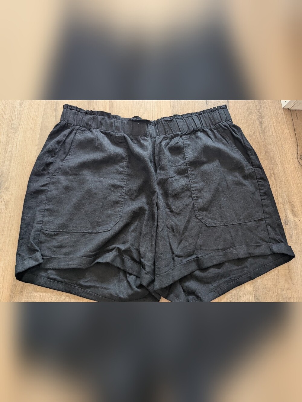 2/$20 Briggs New York Black High-Waist Linen-Blend Shorts - Picture 2 of 8